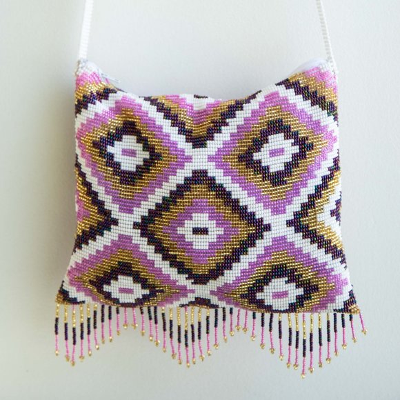 Genuine fully beaded crossover bag! Indignous made beaded bag - Picture 4 of 11